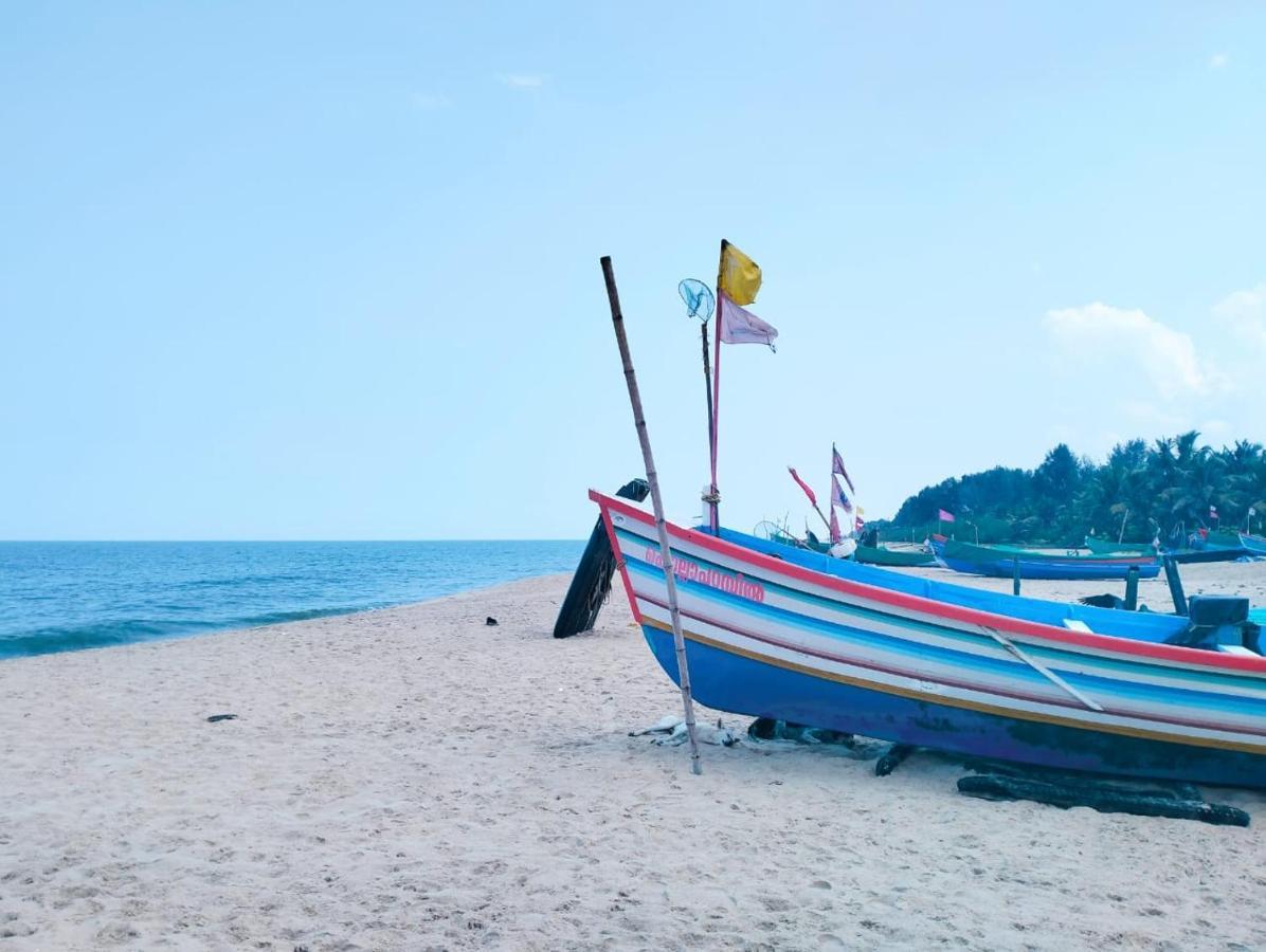 Marari La Rose Beach Homestay Марарикулам Экстерьер фото